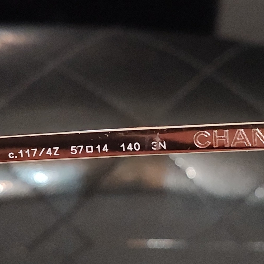 CHANEL Mirror Lens Aviator Sunglasses - Picture 2 of 6